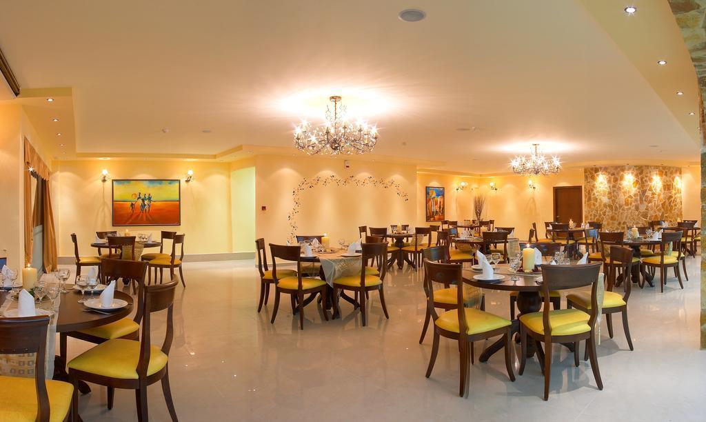 Adelais Hotel Tavronitis Eksteriør bilde
