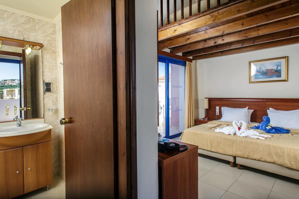 Adelais Hotel Tavronitis Eksteriør bilde