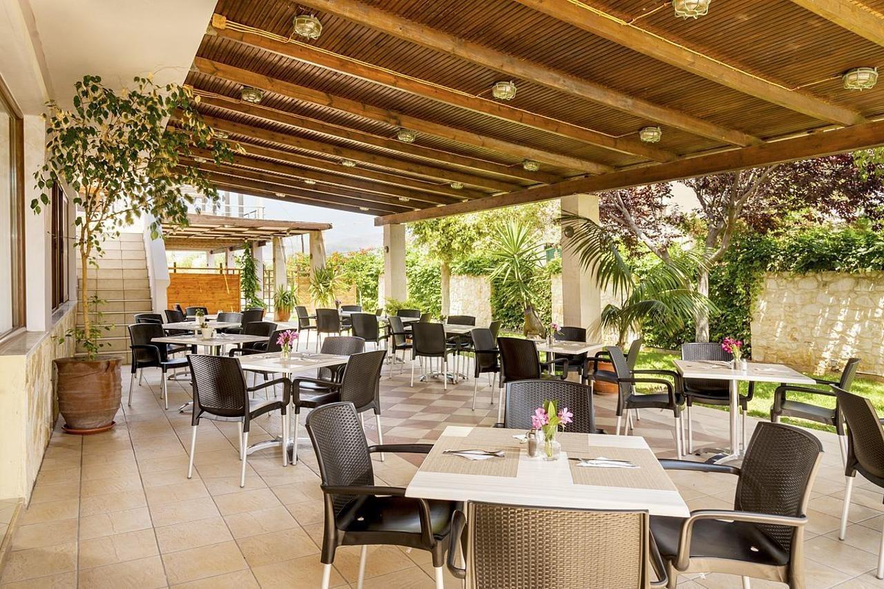 Adelais Hotel Tavronitis Eksteriør bilde