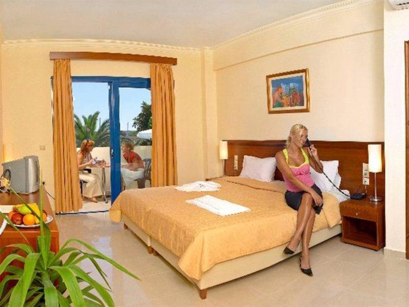 Adelais Hotel Tavronitis Eksteriør bilde